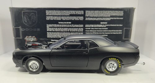 Highway scale dodge - 1/18,